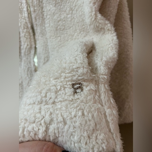 ⚫️ BOGO Calvin Klein cozy zip up with gold zipper accents size small - Picture 2 of 7